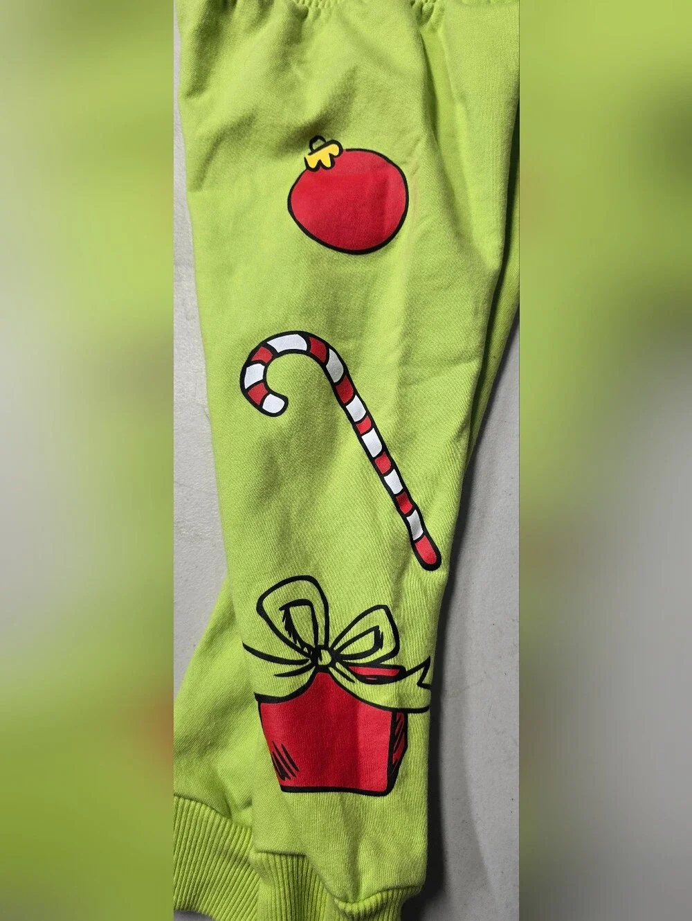 Dr Seuss Team Grinch Sweatshirt And Jogger Set 3T